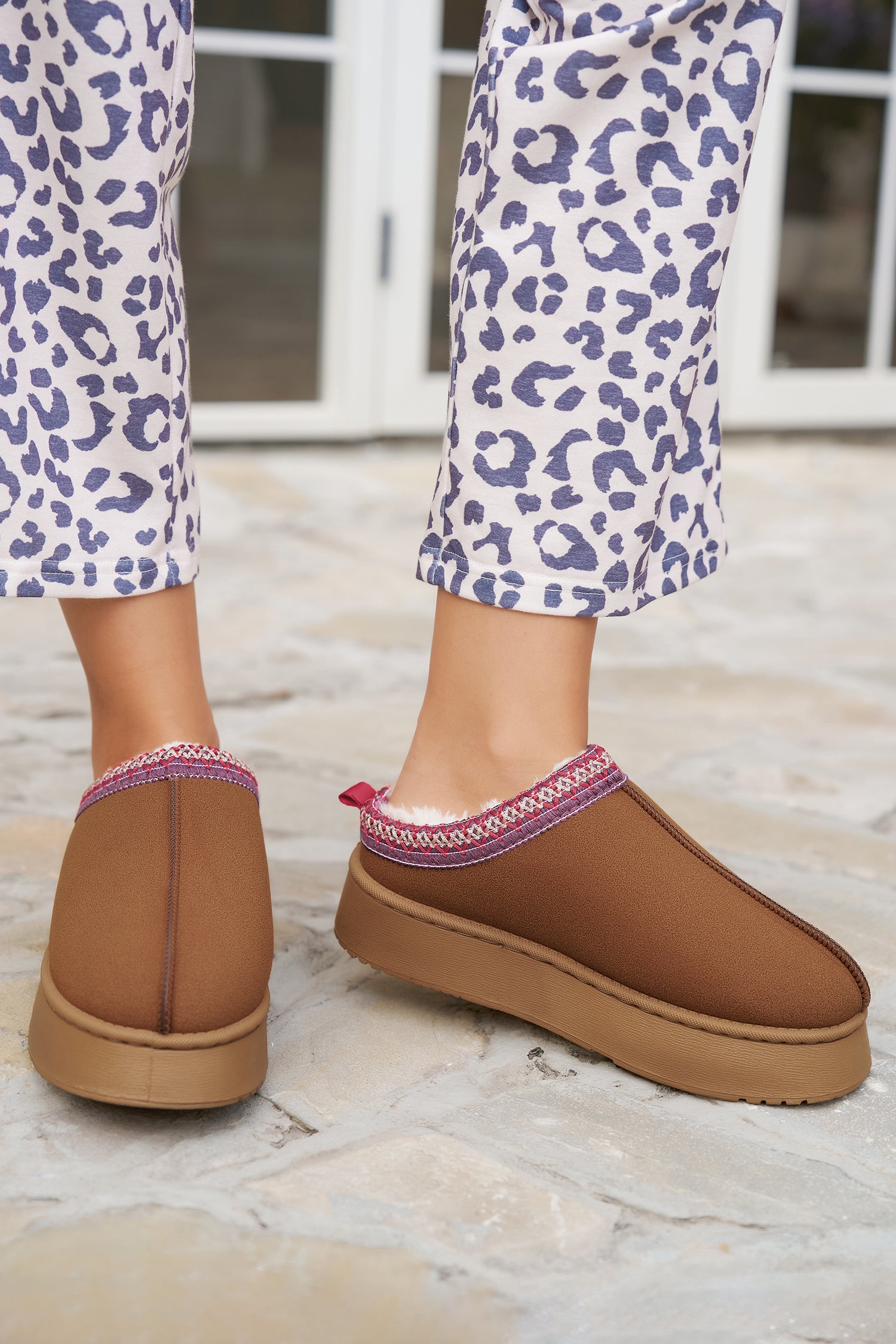 Chestnut Faux Suede Embroidered Detail Plush Lined Platform Slippers