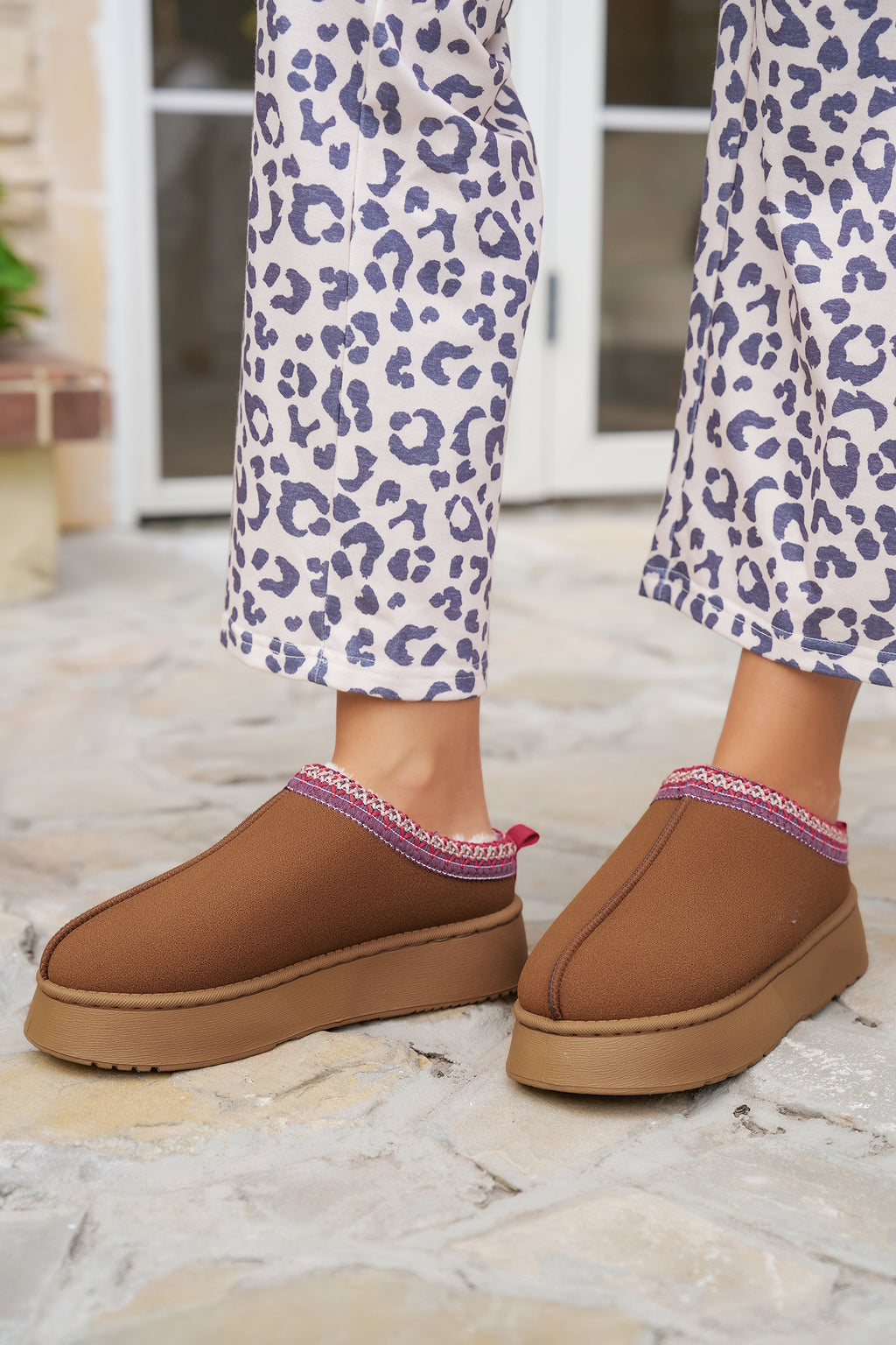 Chestnut Faux Suede Embroidered Detail Plush Lined Platform Slippers
