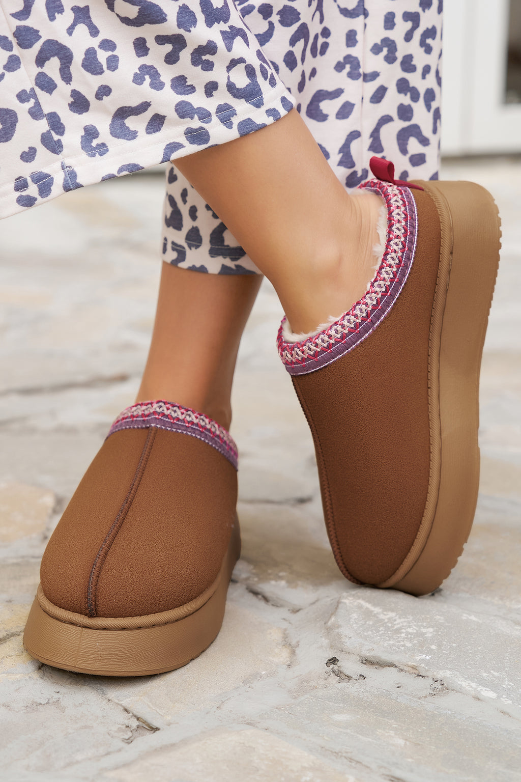 Chestnut Faux Suede Embroidered Detail Plush Lined Platform Slippers