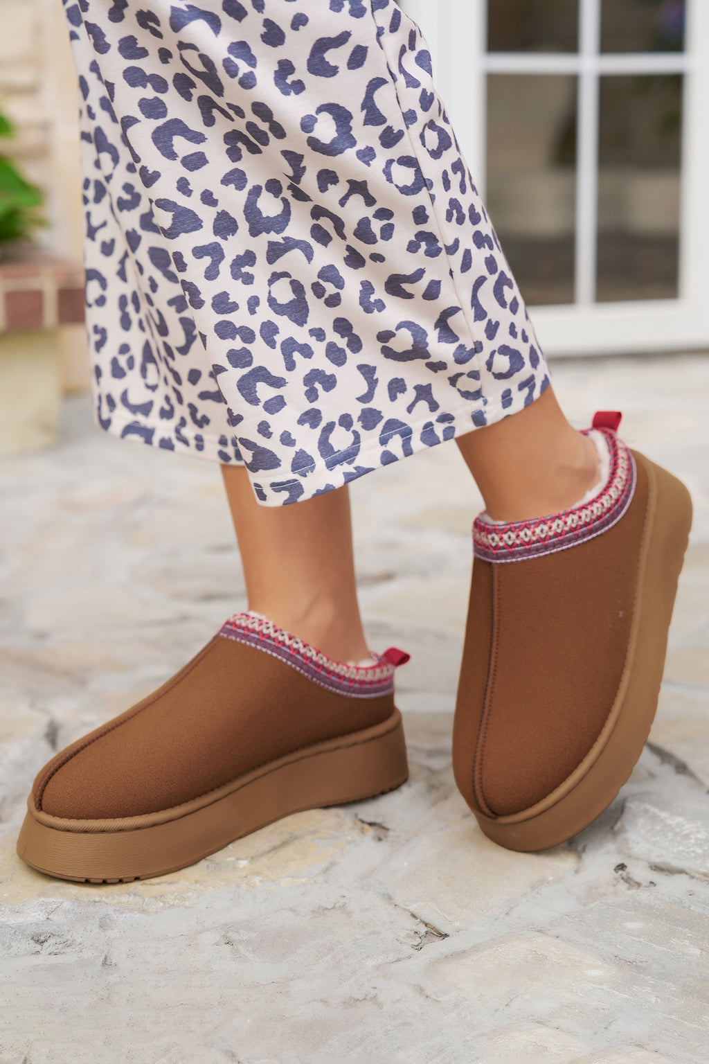Chestnut Faux Suede Embroidered Detail Plush Lined Platform Slippers