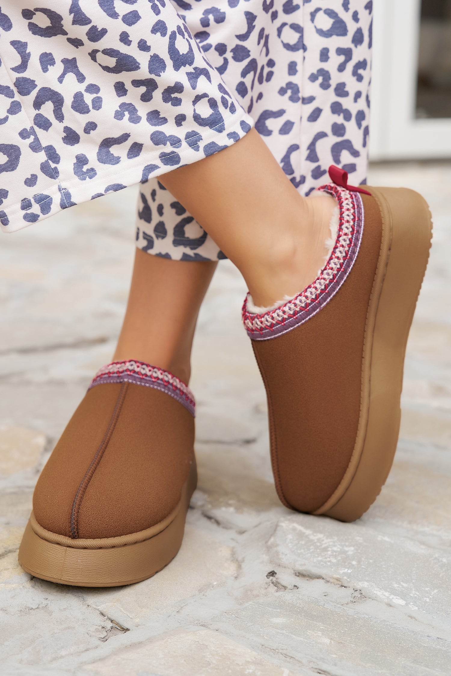 Chestnut Faux Suede Embroidered Detail Plush Lined Platform Slippers